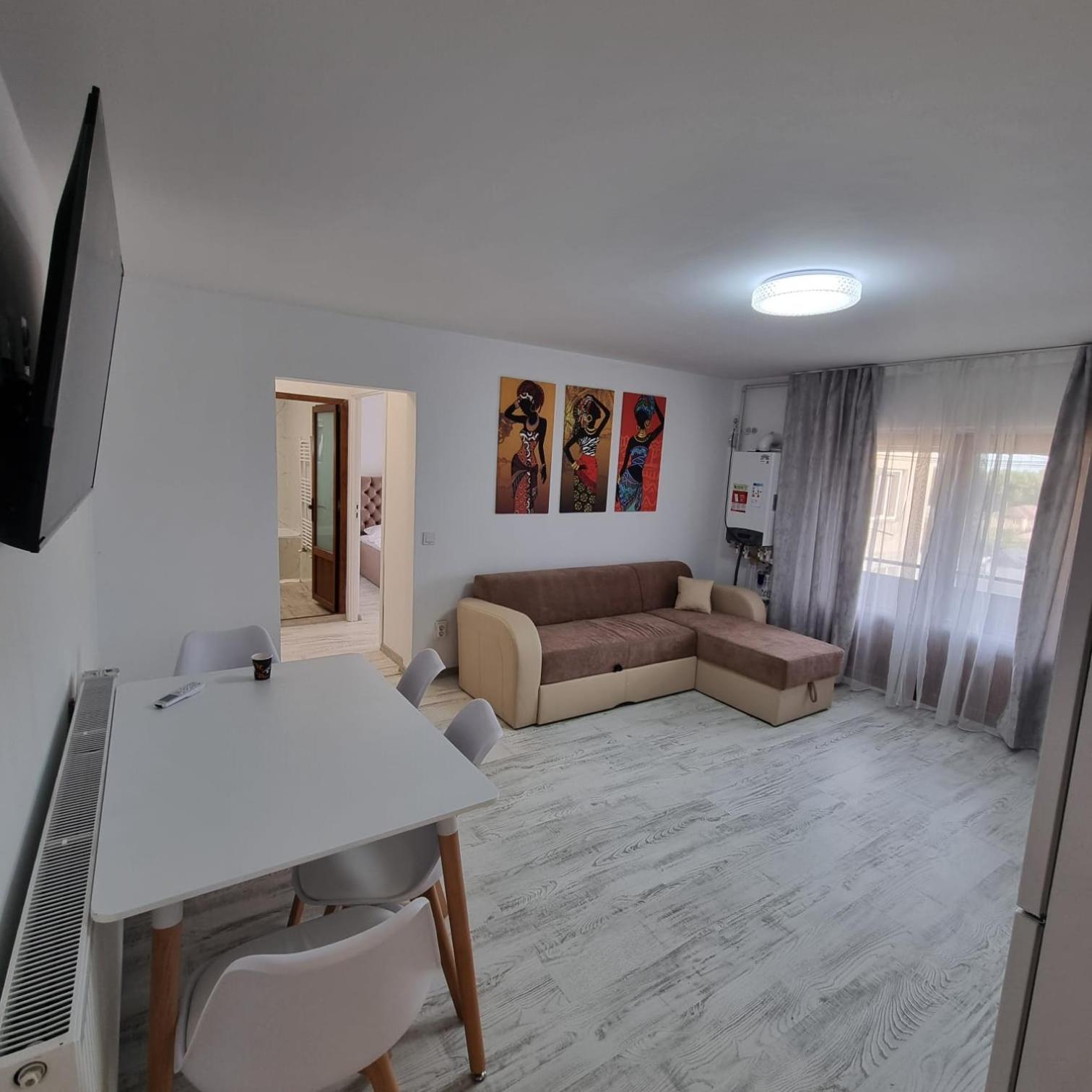 Lovely 2 Bedrooms Flat Cornelia- Central Corabia Exterior photo